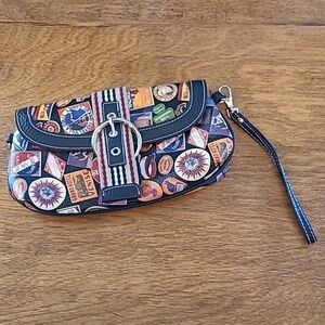 SYDNEY LOVE European Hotel Stamp Travel Theme Pattern Wristlet/Clutch